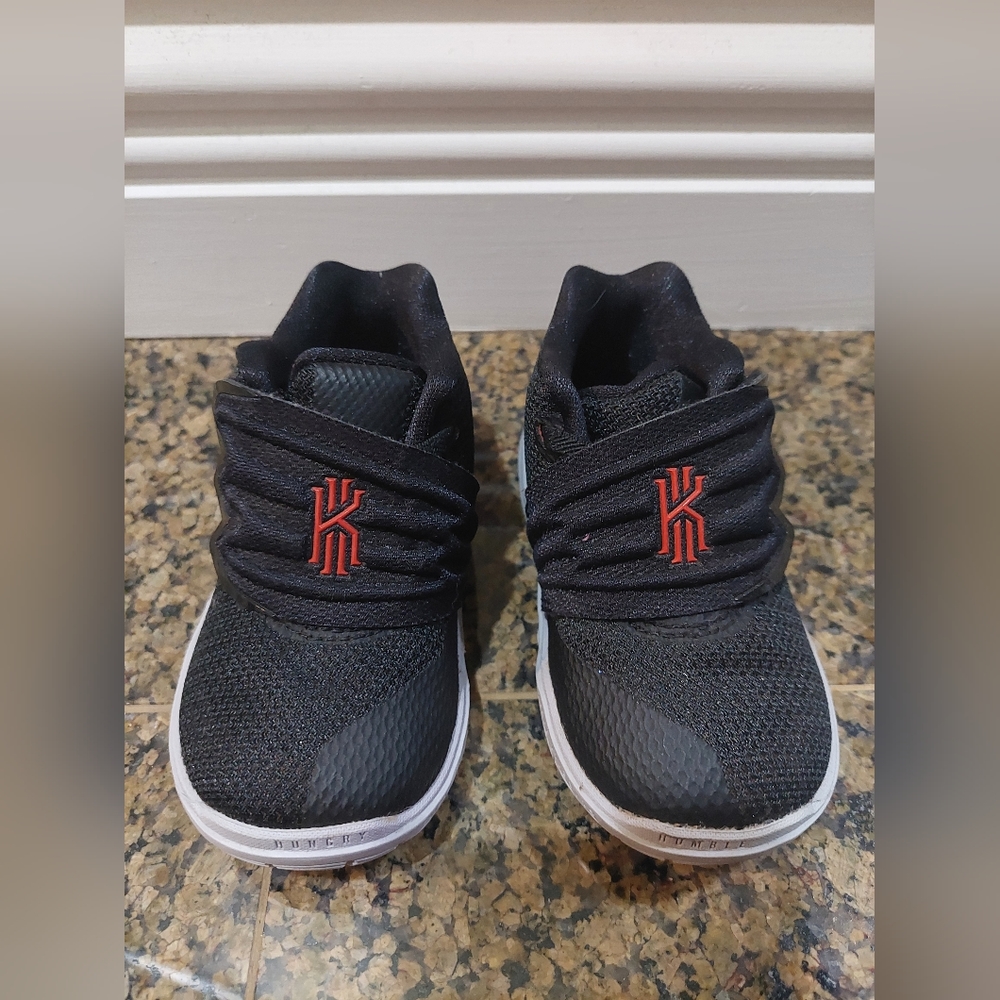 Nike Kyrie Irving Kids Toddlers Shoes Sneakers Size 5c - Picture 6 of 7